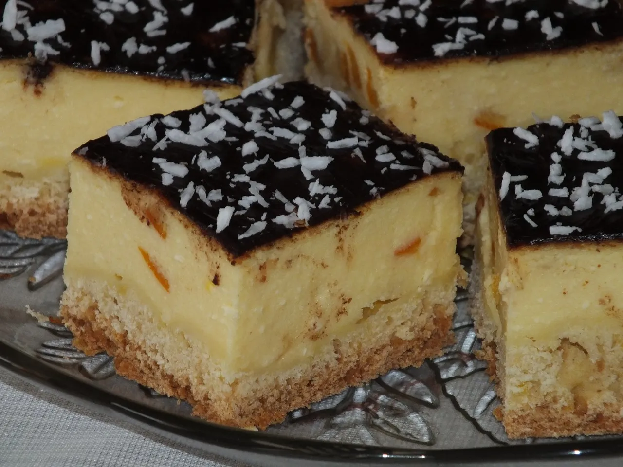 Sernik na kruchym spodzie z nutką pomarańczy