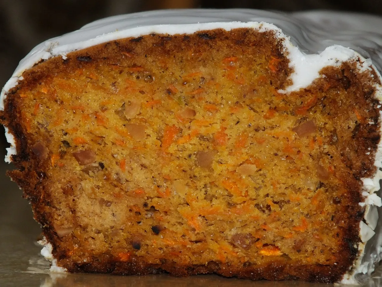 Babka marchewkowa z orzeszkami ziemnymi