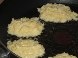 Kotlety ryżowe z żółtym serem - 8