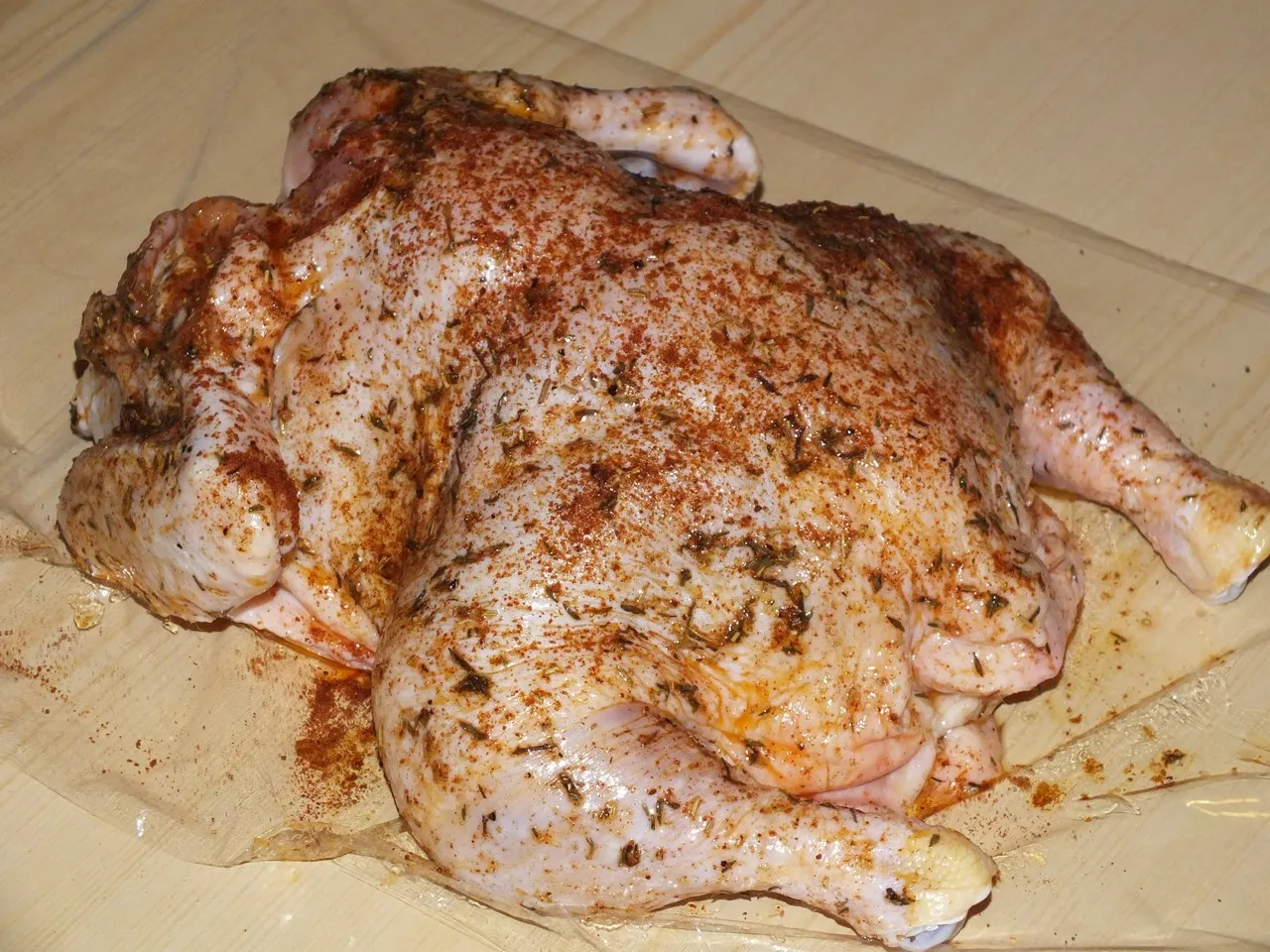 Kurczak pieczony na butelce z piwem