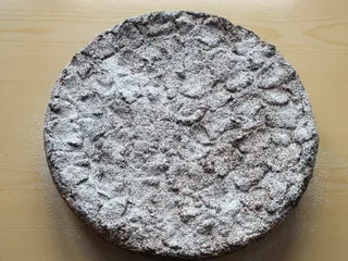 Amarantusowa szarlotka z rodzynkami - 13