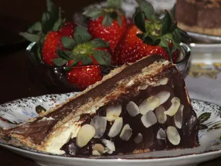 Szybkie czarno-białe ciasto na zimno - 1