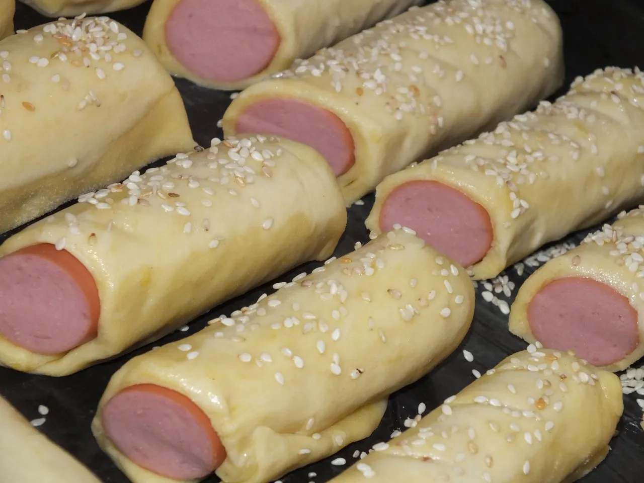 Parówki w kruchym cieście