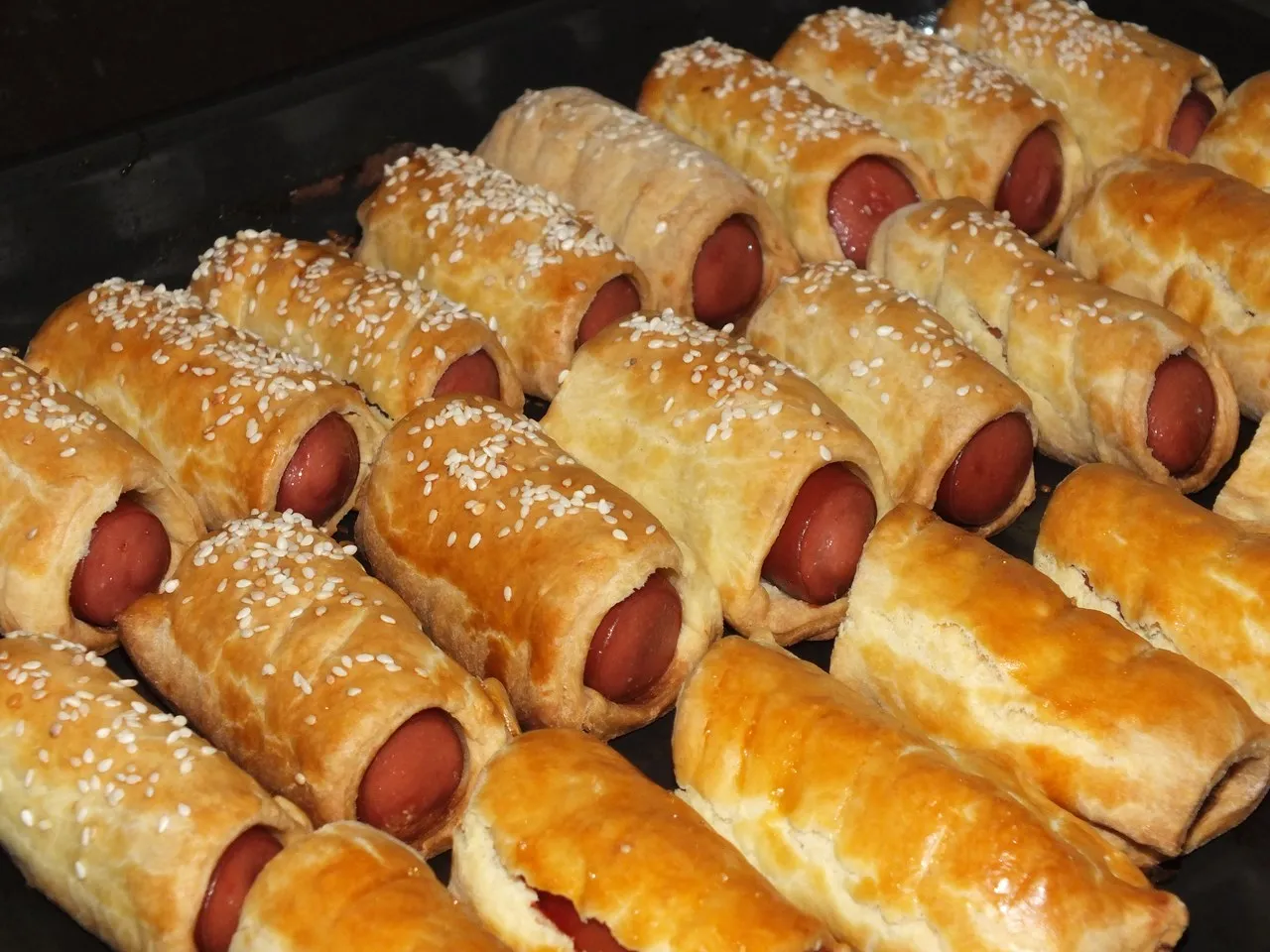 Parówki w kruchym cieście