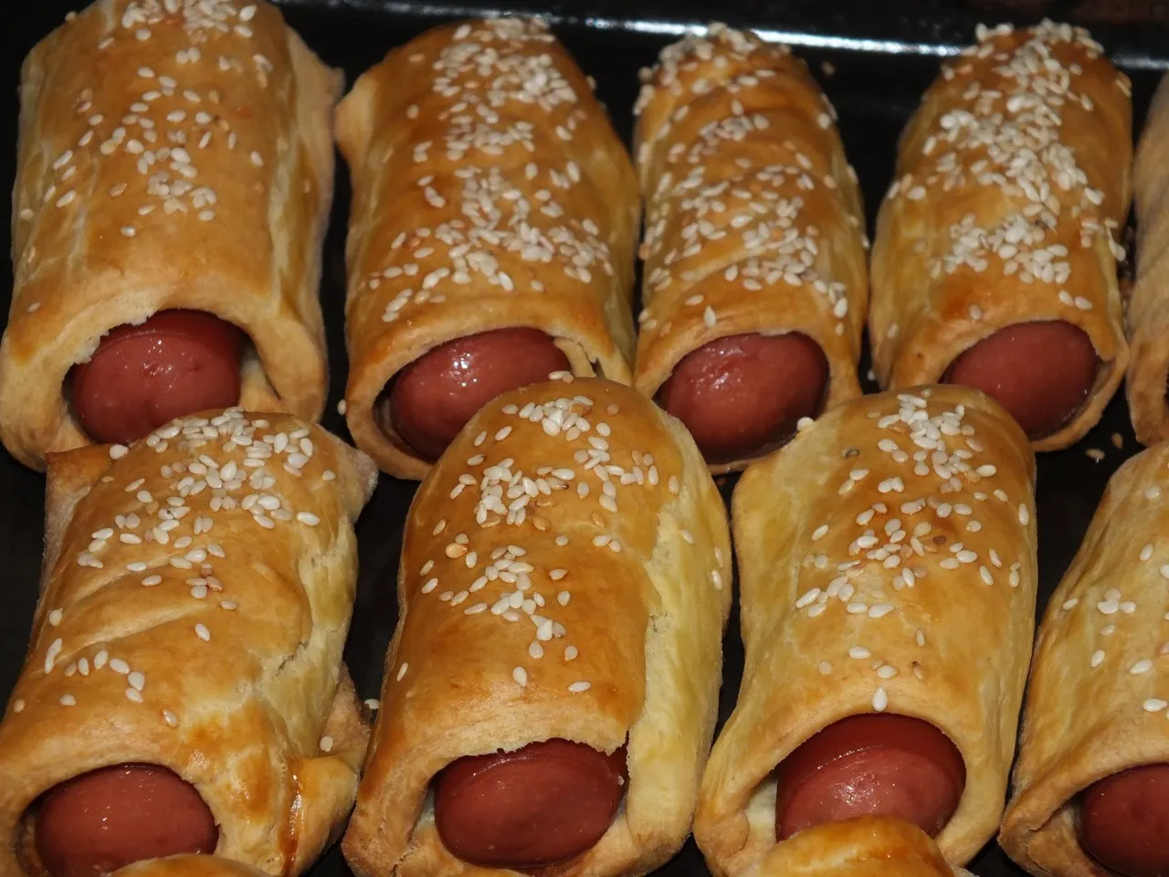 Parówki w kruchym cieście
