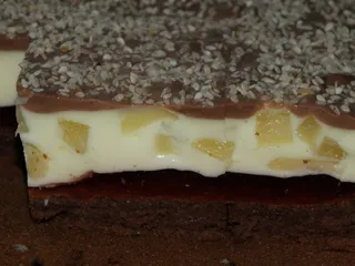 Biszkopt z lekką jogurtowo-ananasową masą - 8