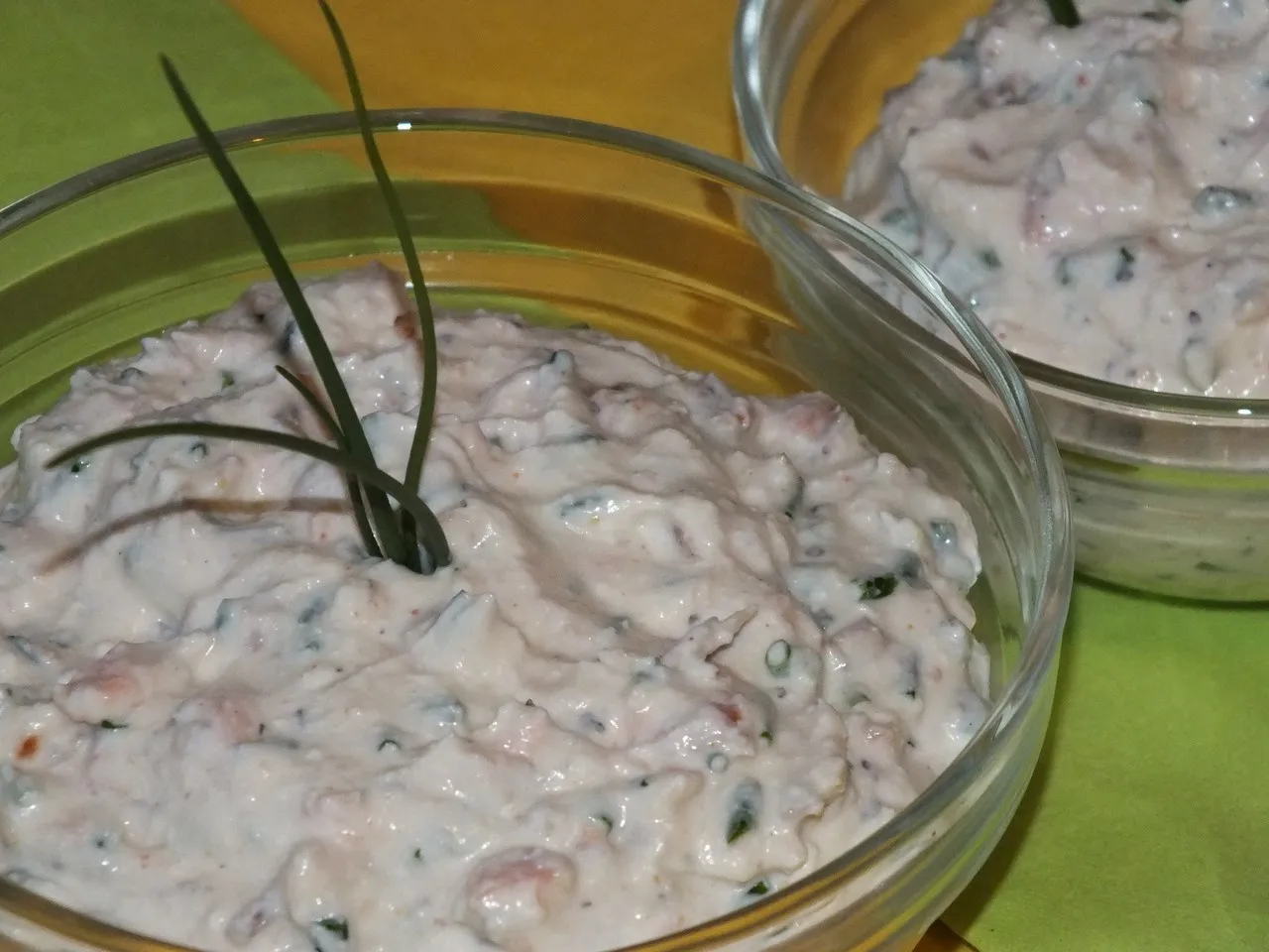 Pasta twarogowa z łososiem