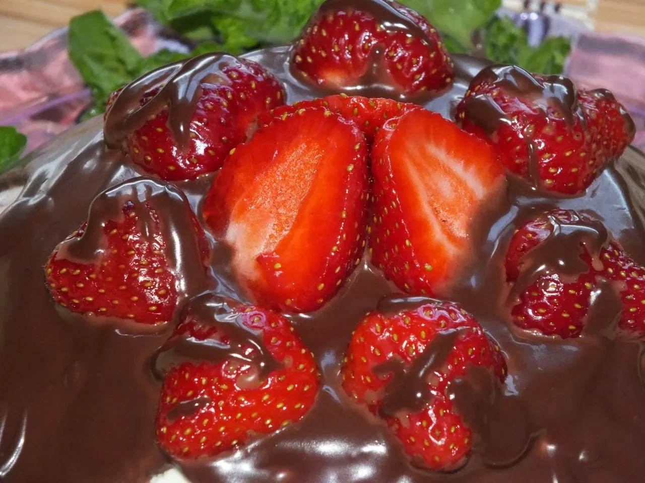 Pyszny deser z serka mascarpone i truskawek