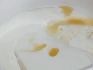 Pyszny deser z serka mascarpone i truskawek - 4