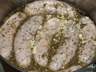 Biała kiełbasa w piwie - 7