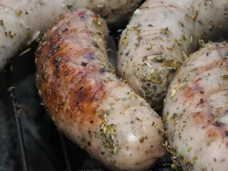 Biała kiełbasa w piwie - 8