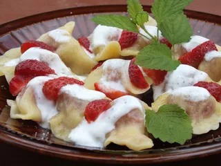 Pierogi z truskawkami - 1