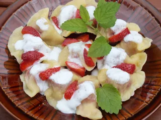 Pierogi z truskawkami - 2