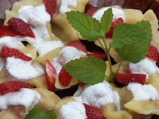 Pierogi z truskawkami - 3