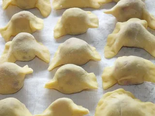 Pierogi z truskawkami - 8