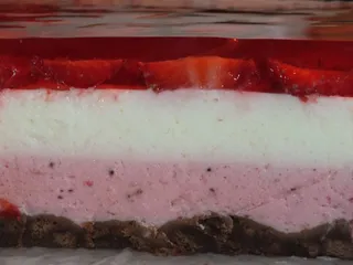 Kolorowy truskawkowiec na zimno - 1