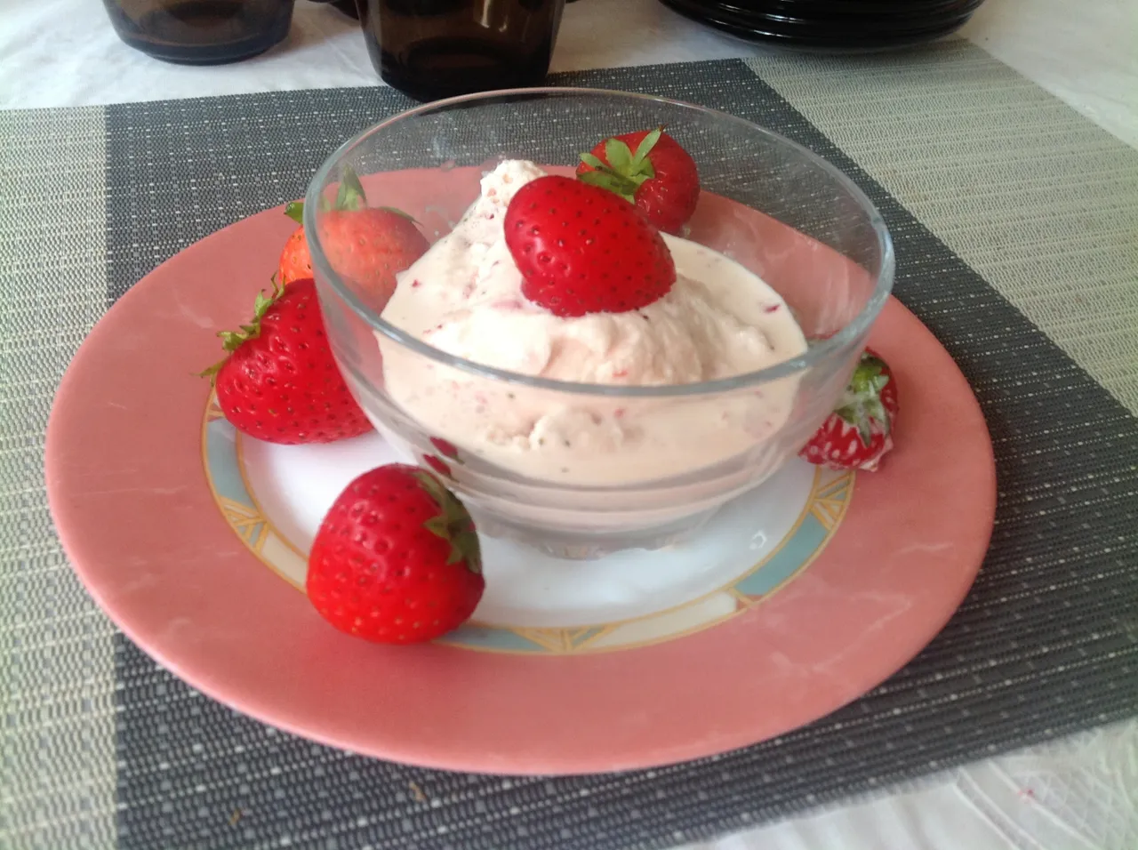 Lody truskawkowe