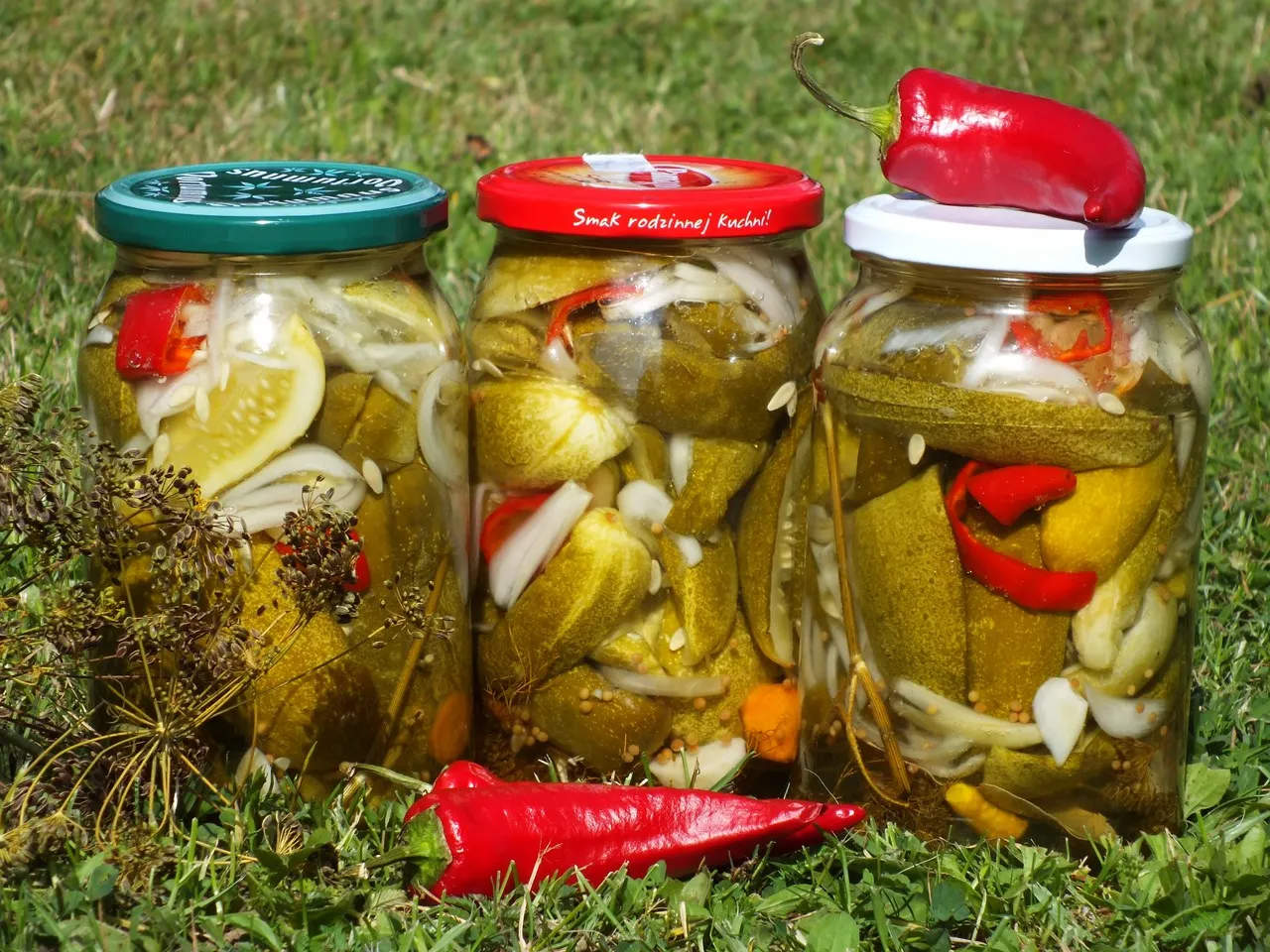Ogórki na ostro z papryką chilli