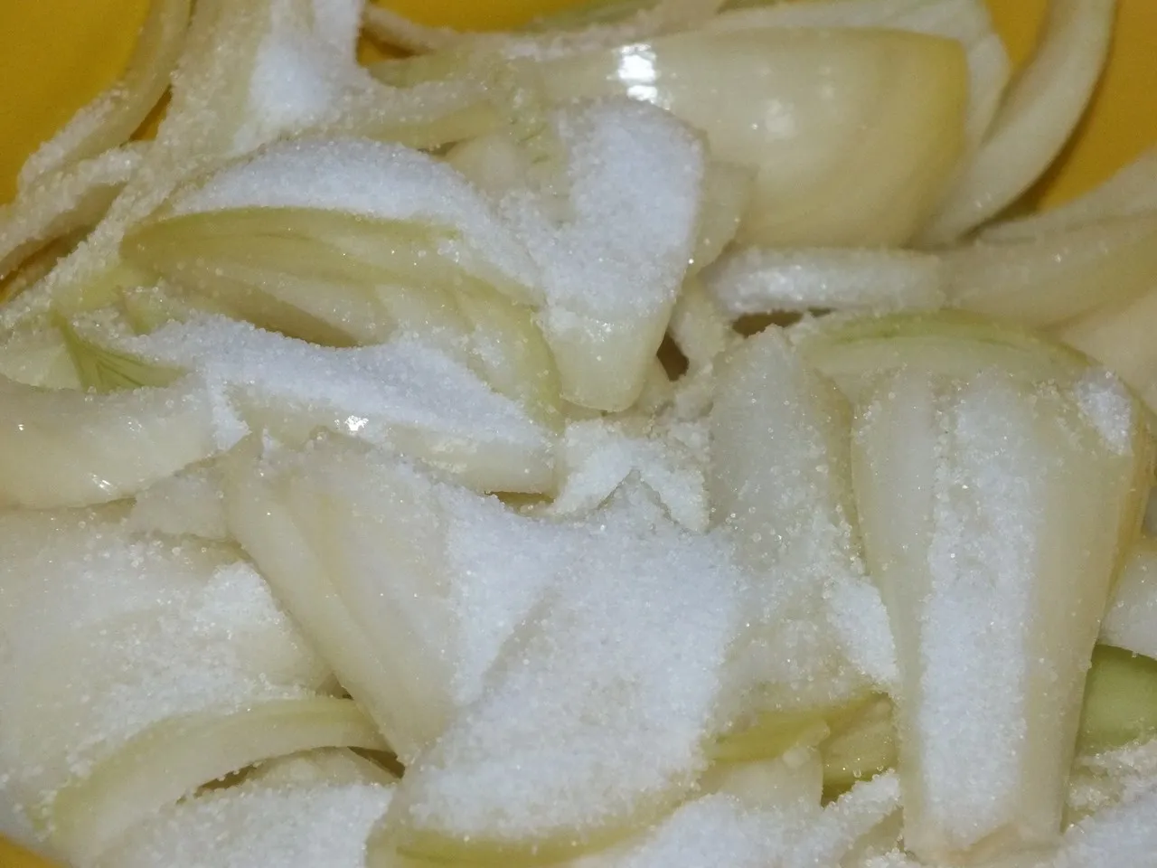 Ogórki na ostro z papryką chilli