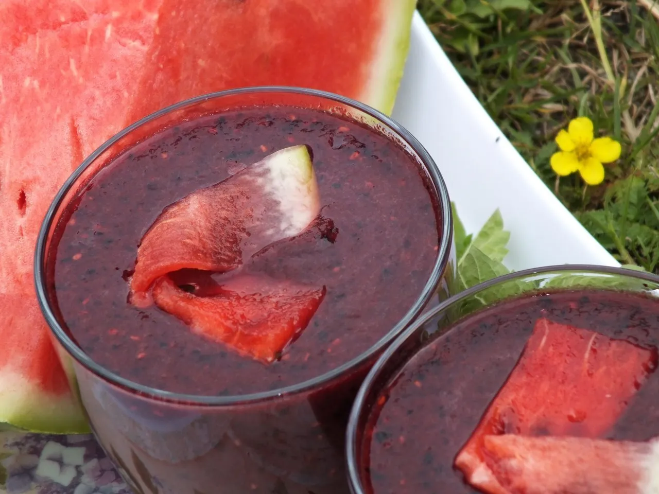 Arbuzowe smoothie z jagodami