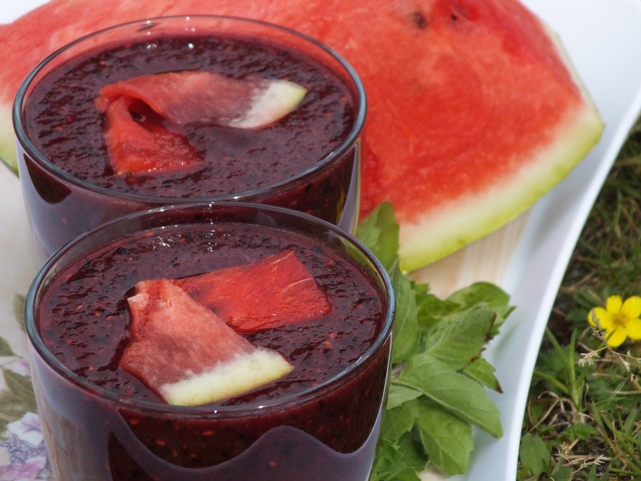 Arbuzowe smoothie z jagodami