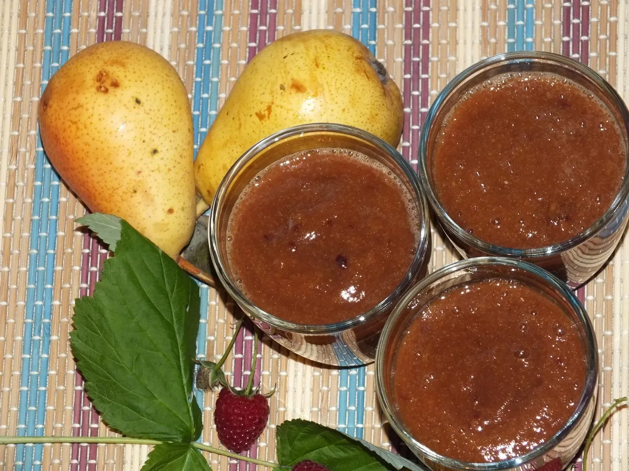 Gruszkowo-śliwkowe smoothie