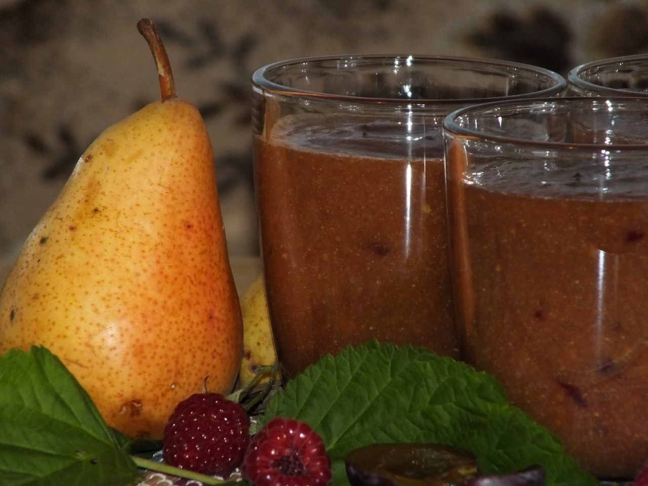 Gruszkowo-śliwkowe smoothie