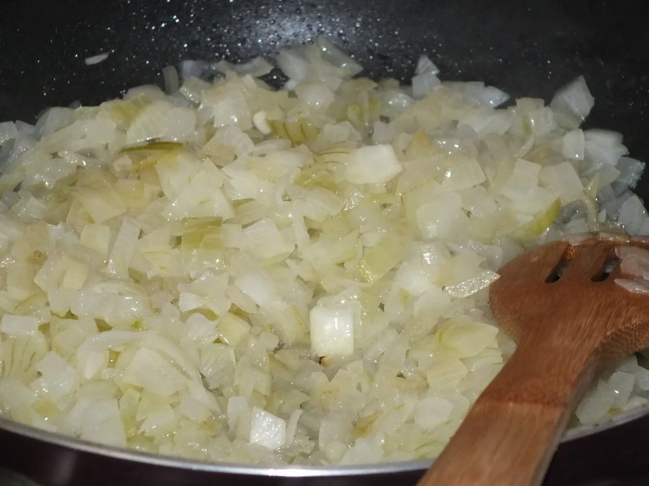 Leczo z cukinii i grzybów leśnych