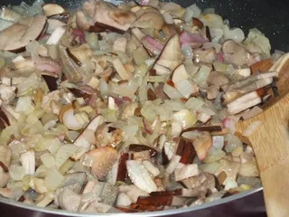 Leczo z cukinii i grzybów leśnych - 8
