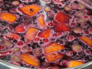 Rozgrzewający syrop winogronowy z dodatkami - 9