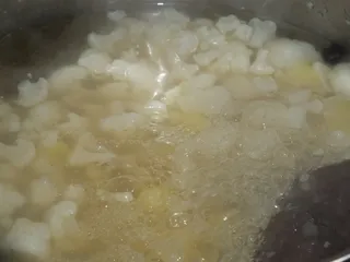 Zupa kalafiorowa krem z grzybowym akcentem - 6