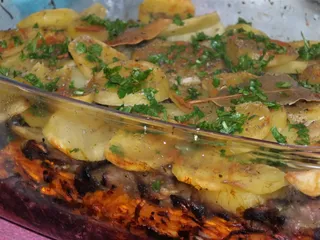 Zapiekanka ziemniaczana z marchewką i pieczarkami - 15