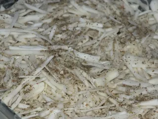 Zapiekanka ziemniaczana z marchewką i pieczarkami - 6