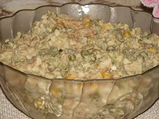 Kolorowa sałatka z tuńczykiem - 3