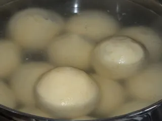 Kluski ziemniaczane z mięsnym farszem - 16