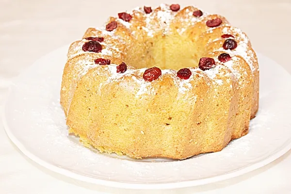 Babka z żurawiną