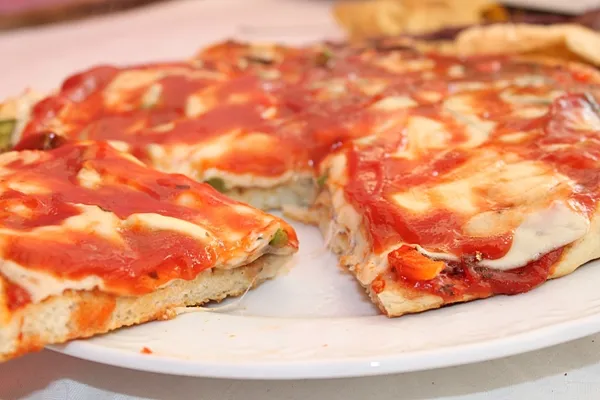 Pizza z mlekiem i wodą
