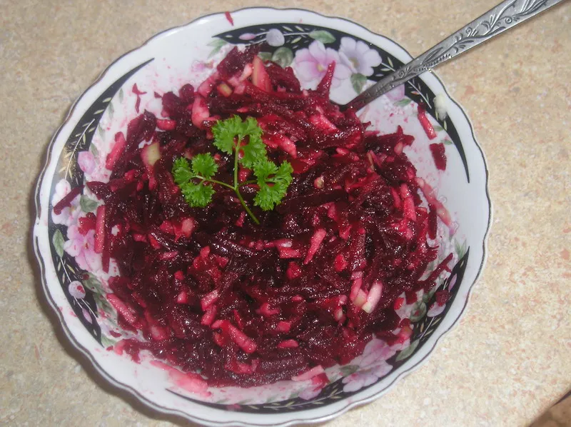 Surówka z buraczków obiadowa