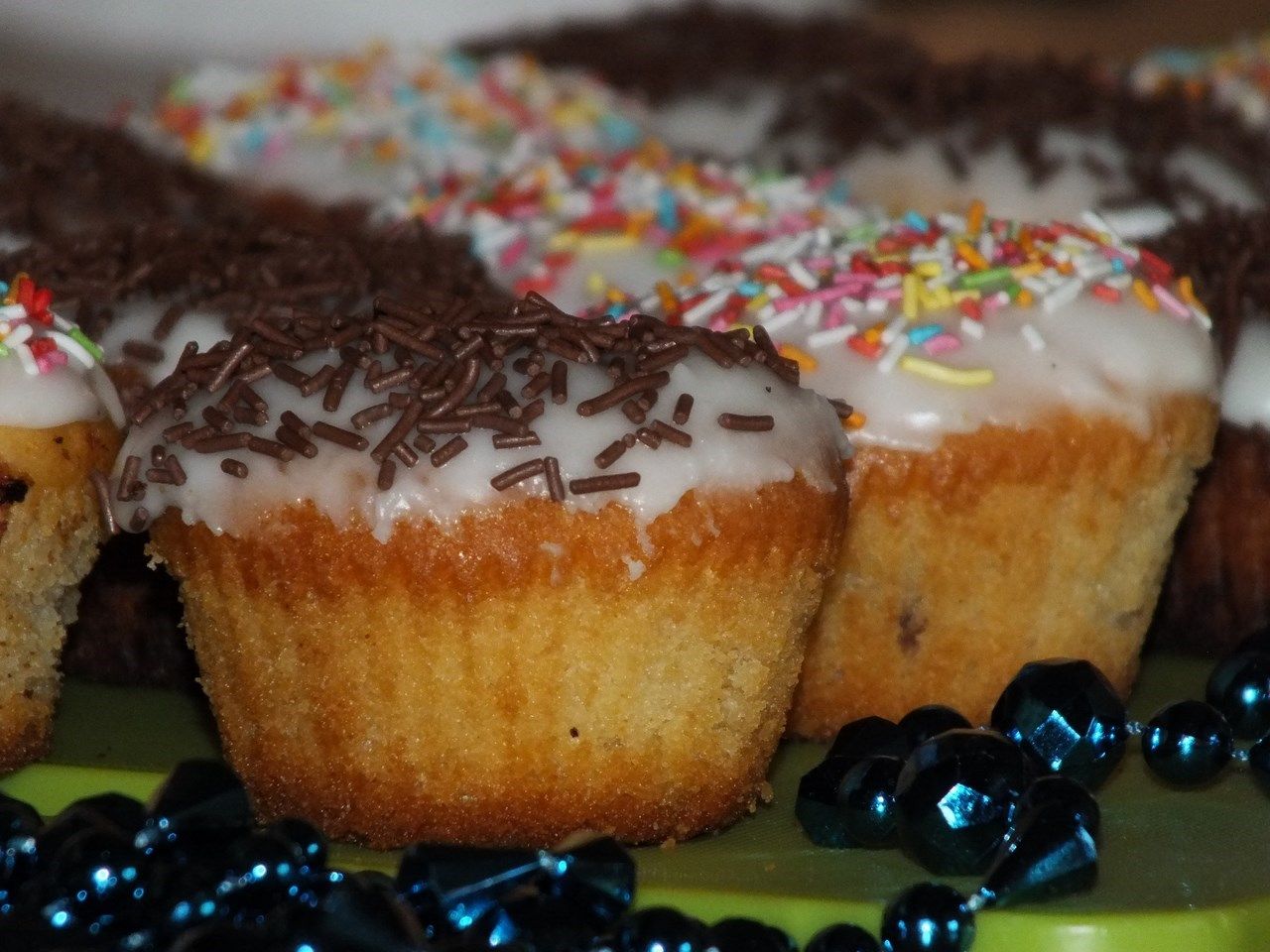Waniliowe muffinki z niespodzianką na Święta