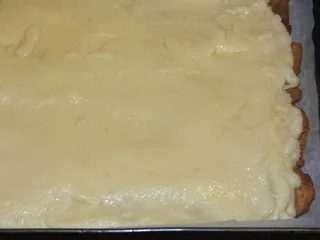 Warstwowe ciasto z toffi i kaszą manną na Sylwestra - 7