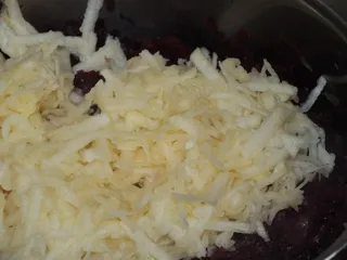 Buraczki zasmażane z jabłkiem i cebulką - 7