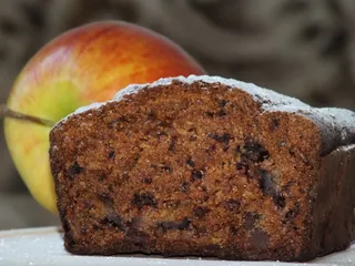 Owocowa babka z kawałkami czekolady - 1