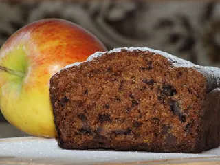 Owocowa babka z kawałkami czekolady - 2