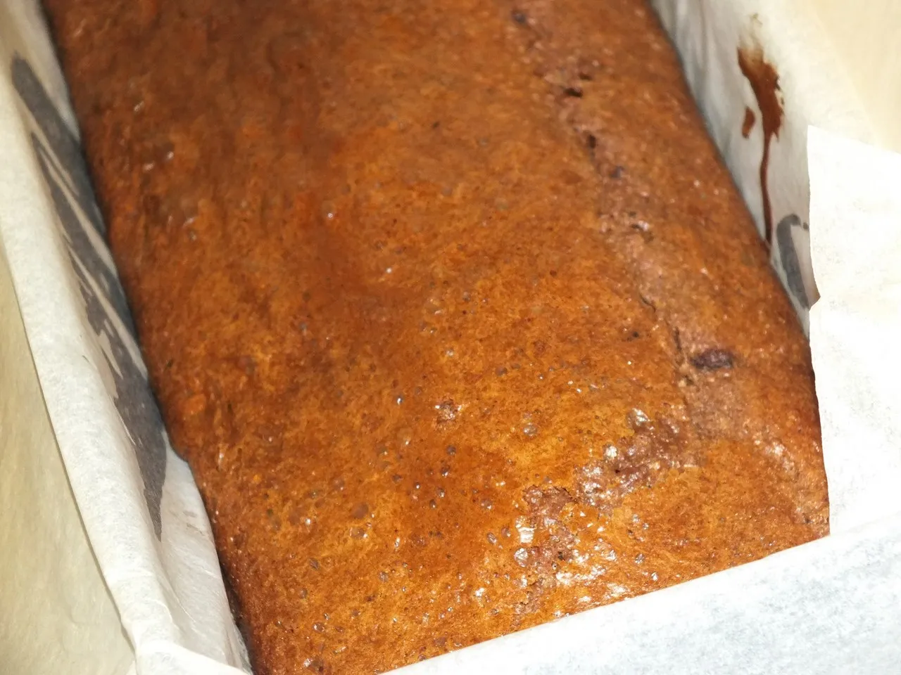 Owocowa babka z kawałkami czekolady