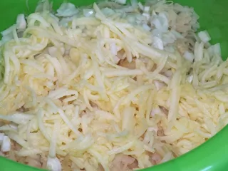 Surówka z kiszonej kapusty z jabłkiem i koperkiem - 6