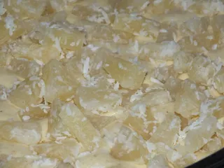 Ananasowiec z kruszonką na jogurtowo-orzechowym spodzie - 11