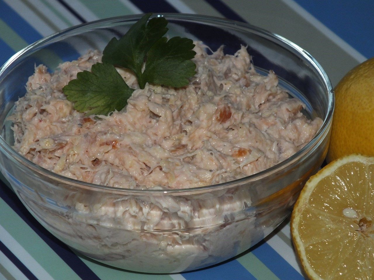 Pasta łososiowo-serowa na szybko