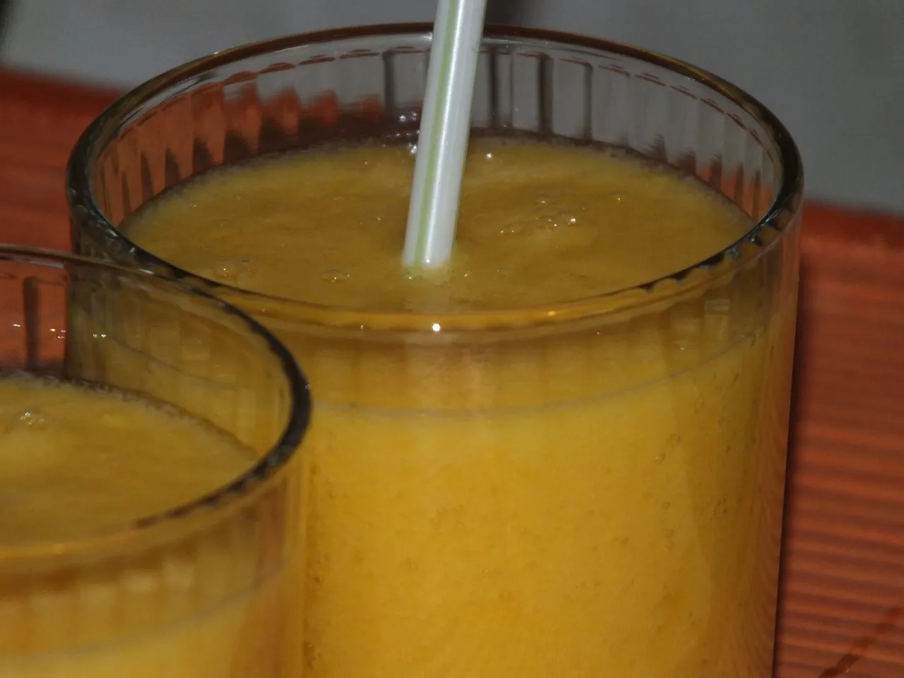 Ananasowo-pomarańczowe smoothie