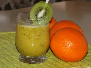 Pomarańczowe smoothie z kiwi - 2