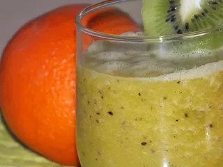 Pomarańczowe smoothie z kiwi - 3